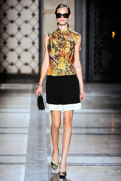 Look 53